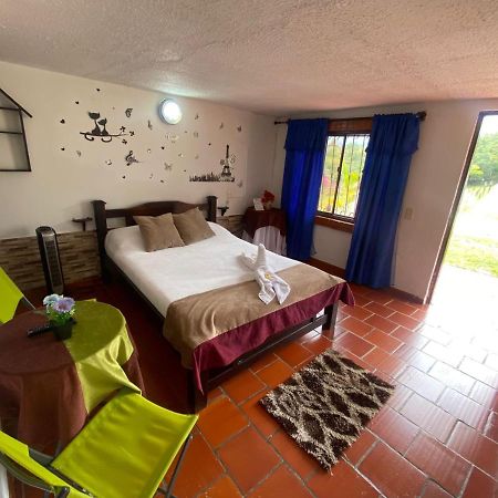 Hotel Campestre La Loma Curití Kültér fotó