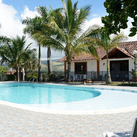 Hotel Campestre La Loma Curití Kültér fotó