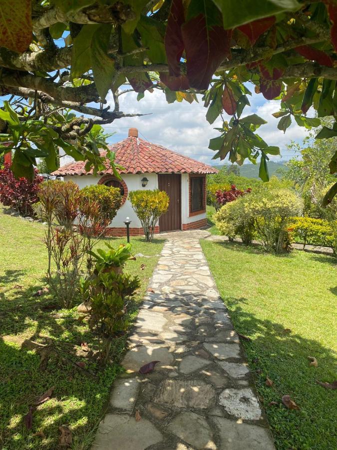Hotel Campestre La Loma Curití Kültér fotó