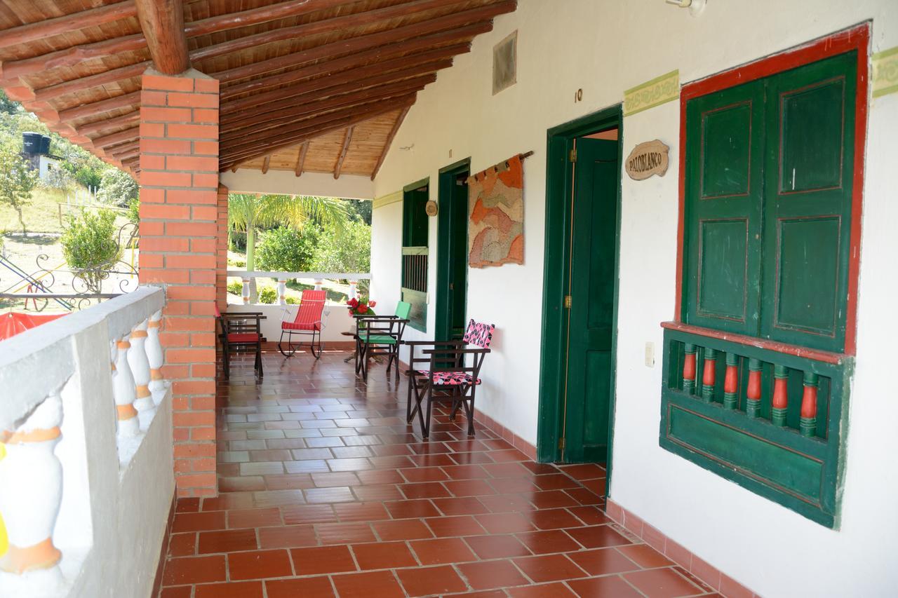 Hotel Campestre La Loma Curití Kültér fotó